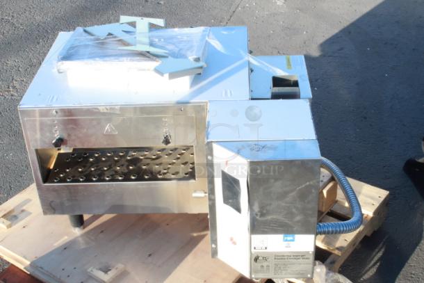 BRAND NEW SCRATCH & DENT!  Cooking Performance Group 351ICOEB Countertop Impinger Electric Conveyor Oven - 208V, 1 Phase/30Amp | 3 Phase/15Amp, 6700W. S/N: J0107080021240411009. Belt Not Included. - Image 7 of 8