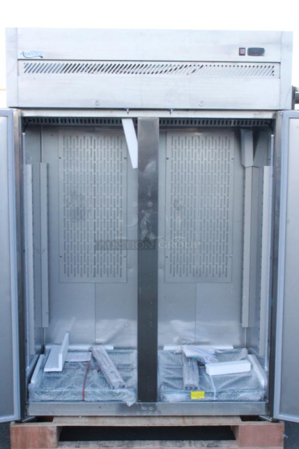 BRAND NEW SCRATCH & DENT! Avantco Z2-F-HC 54" Solid Door Stainless Steel Reach-In Freezer. S/N: 033951671 7264 2402 - Image 5 of 9