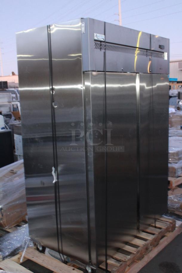 BRAND NEW SCRATCH & DENT!  Avantco Z2-F-HC 54" Solid Door Stainless Steel Reach-In Freezer. S/N: 925132805 7264 2402. 115 Volts	7.2 Amps	1 Phase	60 Hz. Missing Power Switch & Cord. Dented On The Back At The Base. - Image 4 of 11