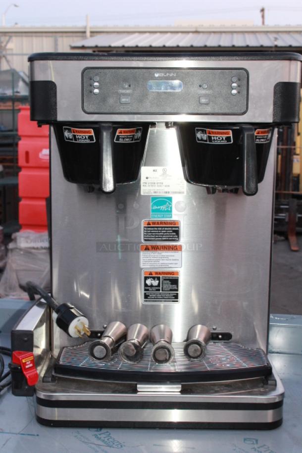 BUNN ICB Infusion Series Twin SH Soft Heat® Coffee Brewer, Black and Stainless Steel 120/240V. S/N: ICB7055572 - Image 1 of 7
