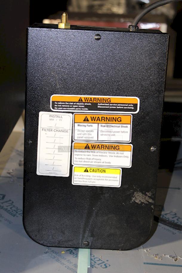 BUNN NITRON, CT - BASE 120V  Cold Draft All-Nitro with Removable Door Graphics, ADA Switch Kit. & Gas Module. Missing Back Leg. - Image 3 of 10