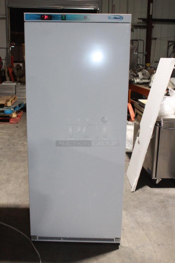 BRAND NEW SCRATCH & DENT! Koolmore KM-FMD20WH 21 Cu. ft. Commercial Reach-in Freezer in White Manual Defrost, 115v. 27.4" x 30.1" x 74.4" Arrived in manufacturer packaging. TESTED!! WORKS PERFECT!!! Back of unit has a minor scratch. 

*This unit is located at our main warehouse approximately 10mins away. The address is 3290 S. Highland Dr. Las Vegas NV 89109.* - Image 2 of 11