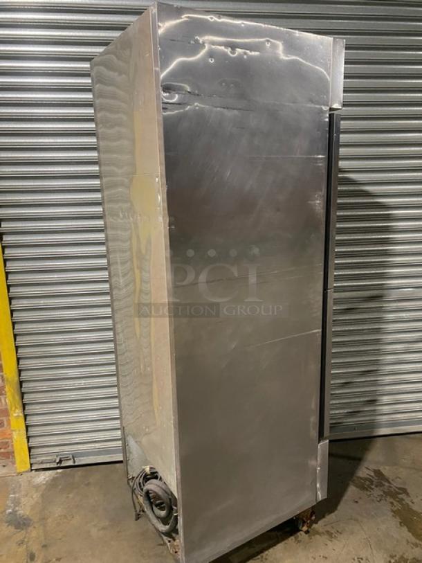 True Commercial Stainless Steel Solid Half Door Single Section Reach In Refrigerator! With Poly Coated Wire Racks! Model: TS-23-2 SN: 6980355!  115V 1 Phase! On Casters! - Image 4 of 10