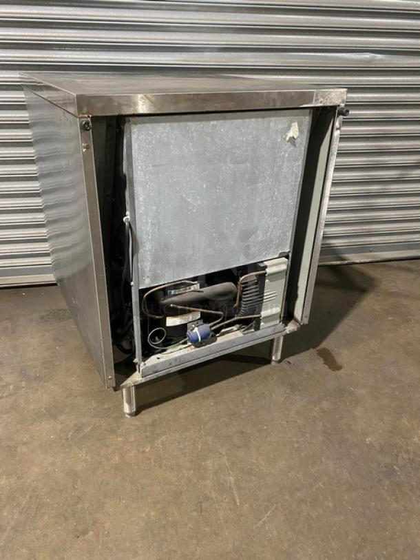 Randell Commercial Stainless Steel Undercounter Worktop Refrigerator! Model: 9404-7 SN: W 143828-1-1! 115V 1 Phase! On Legs! - Image 3 of 9