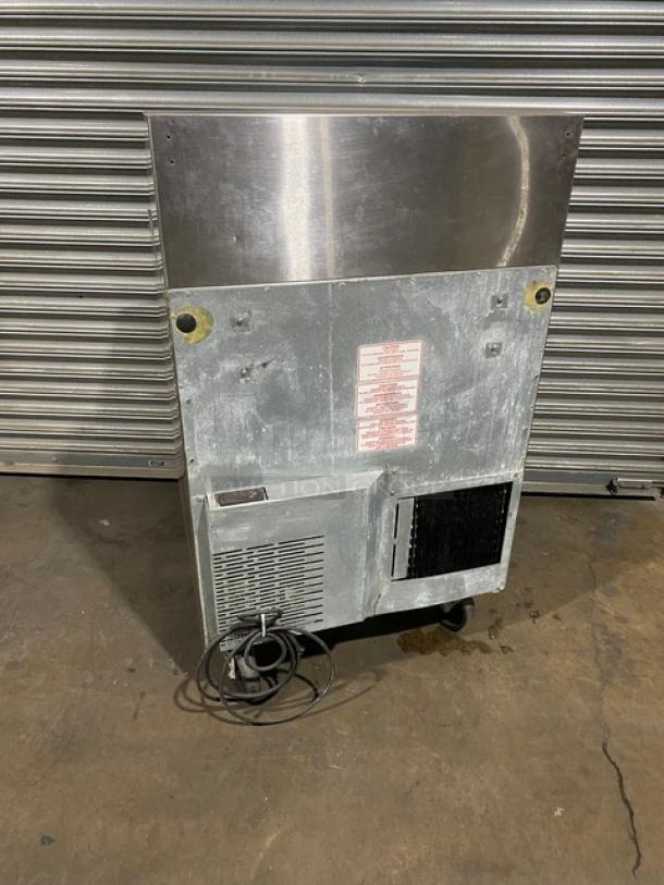 Silver King Commercial Stainless Steel Single Door Refrigerated Topping/Condiment Station! With Poly Coated Wire Rack! Model: SKFSM SN: SBEC162203A! 115V! On Casters! - Image 3 of 11