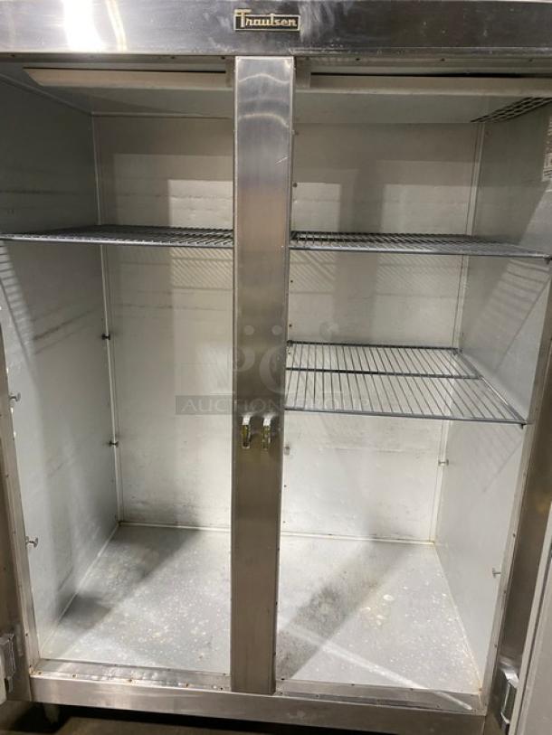 Traulsen Commercial Stainless Steel Solid 2 Door Reach In Refrigerator! With Poly Coated Wire Racks! Model: SG20010 SN: T955290A98! 115V 1 Phase! On Legs! - Image 5 of 11