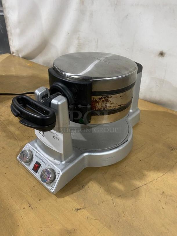 Cuisinart Breakfast Express Series Commercial Stainless Steel Electric Powered Countertop Waffle/Omelet/Pancake Maker! Model: WAF-B50! 120V! - Image 2 of 9