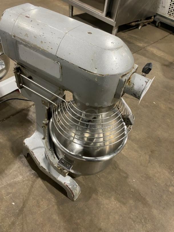 Commercial Floor Style 20 Quart Planetary Mixer! With Stainless Steel Splash Guard & Mixing Bowl! Model: VFM-20C SN:620695! 110V 1 Phase! - Image 4 of 11