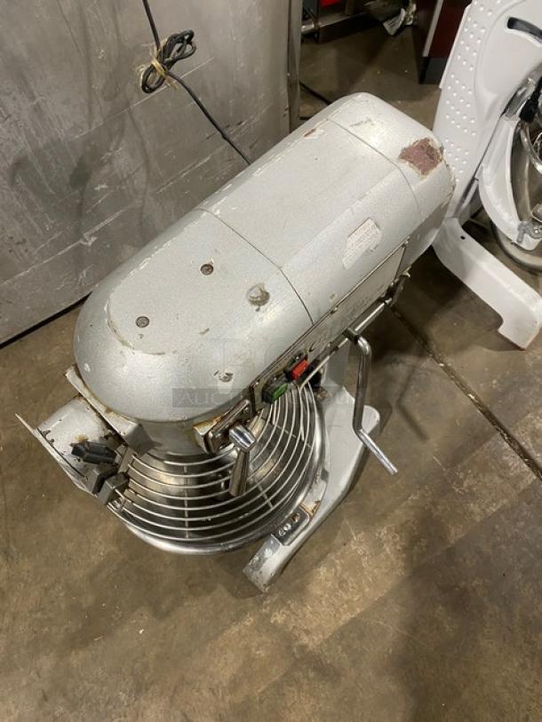 Commercial Floor Style 20 Quart Planetary Mixer! With Stainless Steel Splash Guard & Mixing Bowl! Model: VFM-20C SN:620695! 110V 1 Phase! - Image 10 of 11