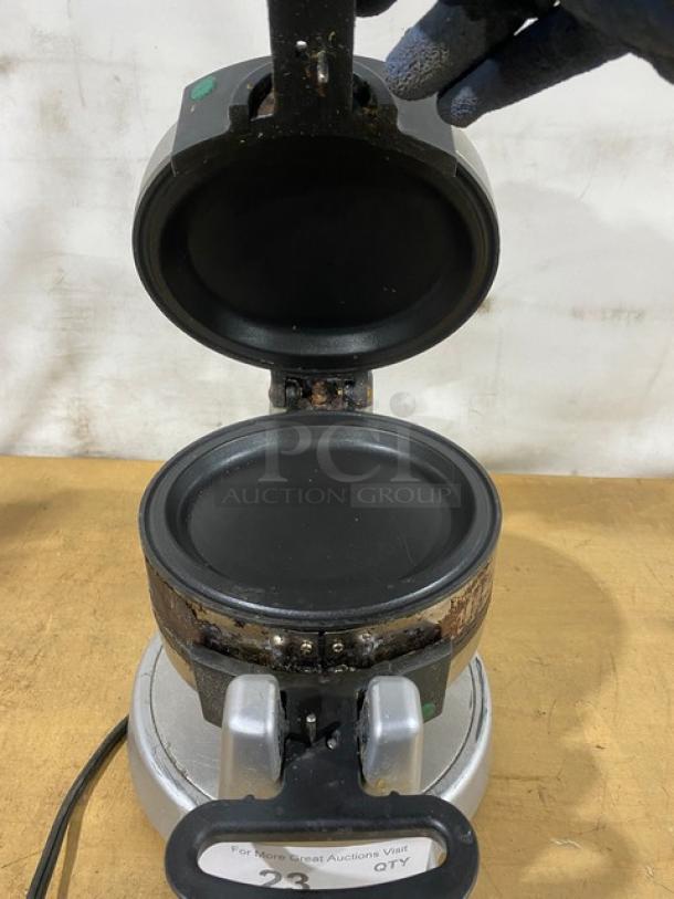 Cuisinart Breakfast Express Series Commercial Stainless Steel Electric Powered Countertop Waffle/Omelet/Pancake Maker! Model: WAF-B50! 120V! - Image 9 of 9