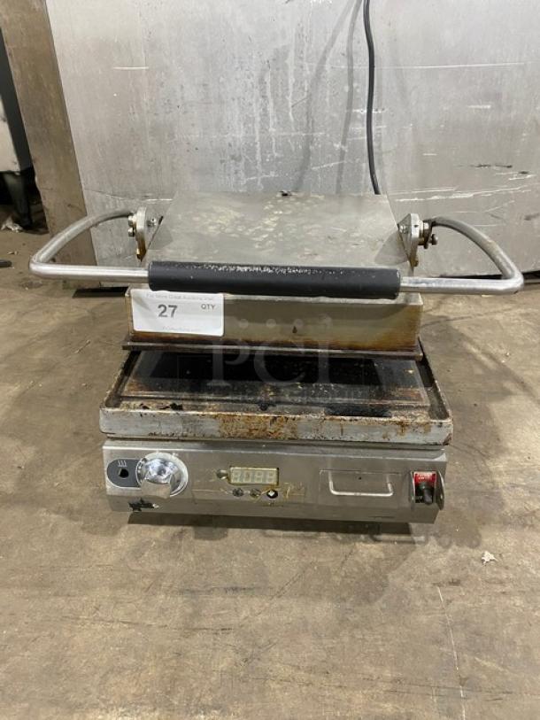 Star Pro-Max 2.0 Series Commercial Stainless Steel Electric Powered Countertop Sandwich/Panini Press Grill! With Aluminum Smooth Plates! Model: PST14T SN: PST14T0515A0002! 240V! On Legs! - Image 1 of 10