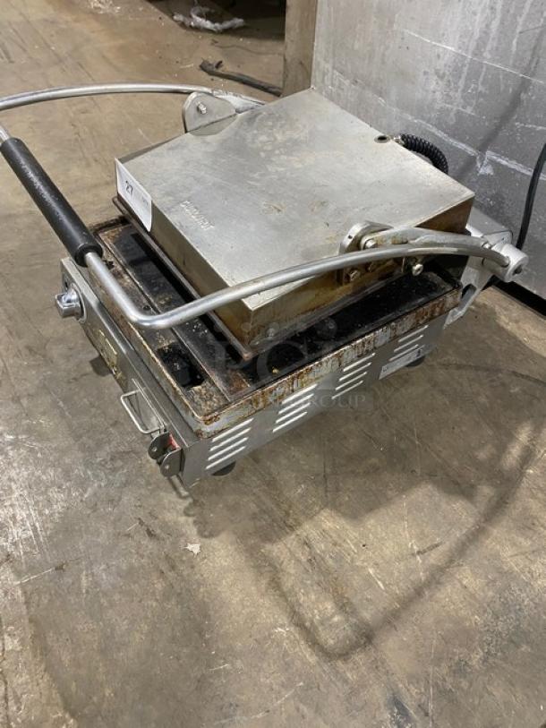 Star Pro-Max 2.0 Series Commercial Stainless Steel Electric Powered Countertop Sandwich/Panini Press Grill! With Aluminum Smooth Plates! Model: PST14T SN: PST14T0515A0002! 240V! On Legs! - Image 2 of 10