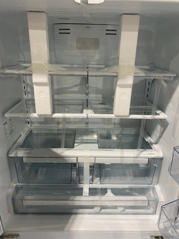 Thor Kitchen Commercial Stainless Steel Solid French Door 2 Drawer Free-Standing Reach In Refrigerator/Freezer Combo! With Built In Ice Maker! With Shelves, Drawers & Ice Scooper! With Digital Controls! Model: HRF3601F-V1 SN: HRF3601FV122070162! 115V 1 Phase! - Image 5 of 10