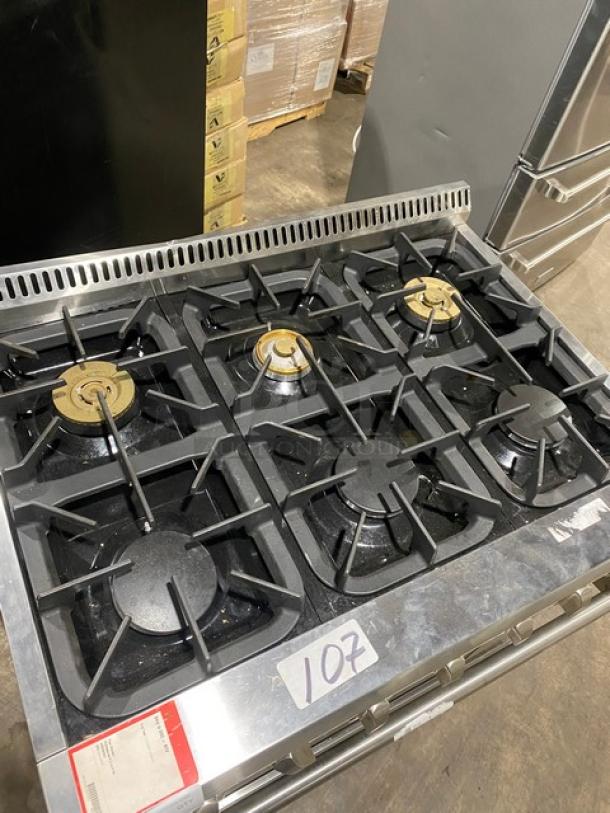 Thor Kitchen Commercial Stainless Steel Dual Fuel Powered 6 Burner Range! With Electric Powered Convectional Oven! With Brilliant Blue Porcelain Interior! With Luxglide Telescopic Racks! Model: HRD3606UV2 SN: HRD3606U2203839! 240V! - Image 8 of 10