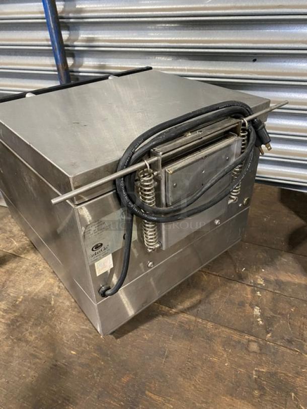 EmberGlo Commercial Stainless Steel Electric Powered Countertop Tap Water Steamer! Model: ES5TS18 SN: 041637! 120V 1 Phase! On Legs! - Image 3 of 11