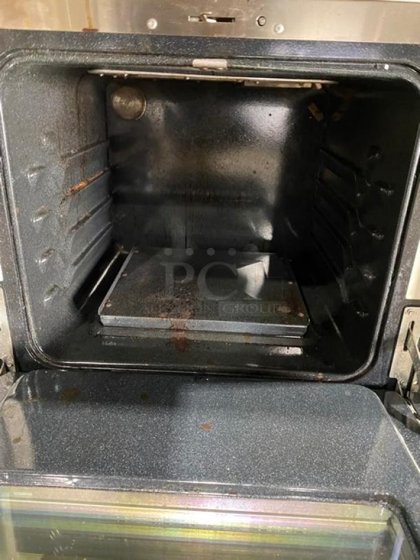 Viking Range Commercial Stainless Steel Natural Gas/LP Powered Double Wall Oven! With Wire Oven Racks! Model: VGD0271SS SN: 9901227121! 120V! - Image 7 of 12