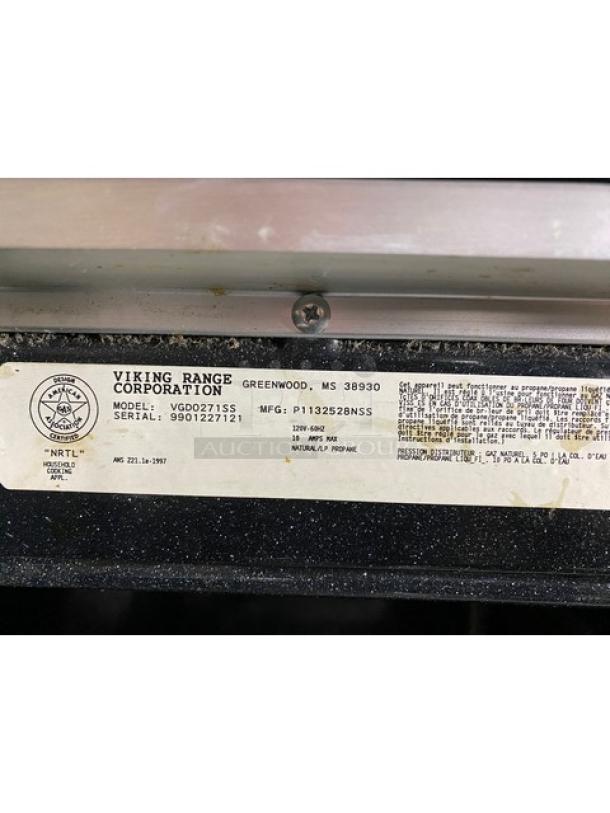 Viking Range Commercial Stainless Steel Natural Gas/LP Powered Double Wall Oven! With Wire Oven Racks! Model: VGD0271SS SN: 9901227121! 120V! - Image 12 of 12