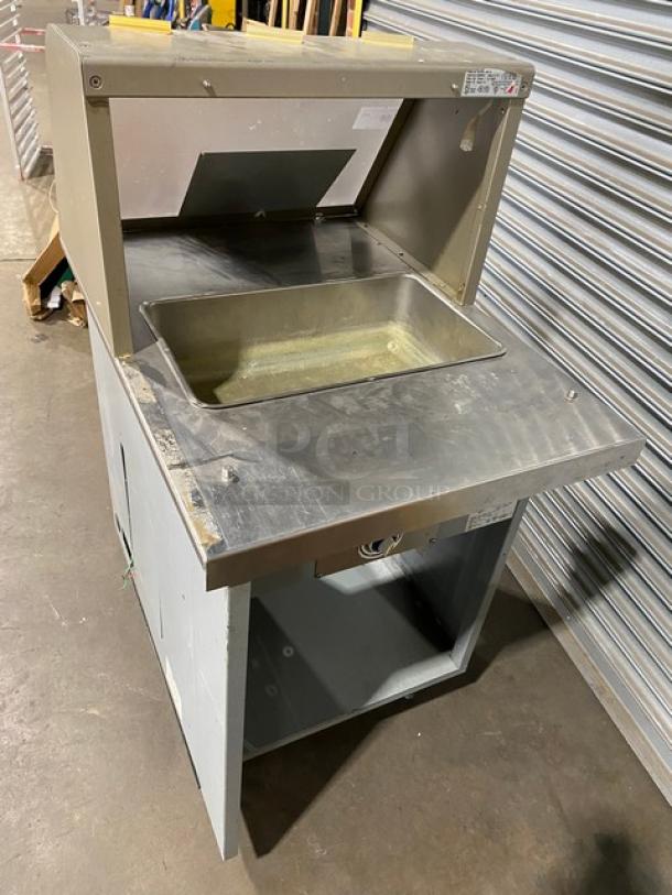 Duke Subway Style Commercial Electric Powered Single Well Heated Drop In Pan Food/Soup Warmer! With Sneeze Guard & Stainless Steel Prep Station! With Enclosed Storage Underneath! Model: SWH700-25FL M SN: 02083947! 120V 1 Phase! On Legs! - Image 3 of 13