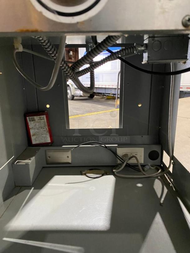 Duke Subway Style Commercial Electric Powered Single Well Heated Drop In Pan Food/Soup Warmer! With Sneeze Guard & Stainless Steel Prep Station! With Enclosed Storage Underneath! Model: SWH700-25FL M SN: 02083947! 120V 1 Phase! On Legs! - Image 9 of 13