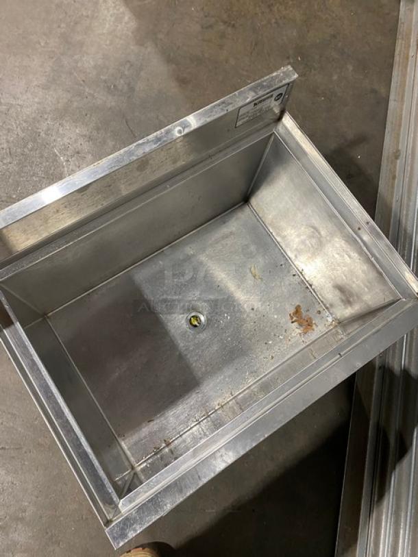 Krowne Commercial Stainless Steel Under Bar Ice Bin/Cocktail Unit! With Back Splash & Drain Hole! Model: 18-24 SN: 03030006010! On Legs! - Image 5 of 7