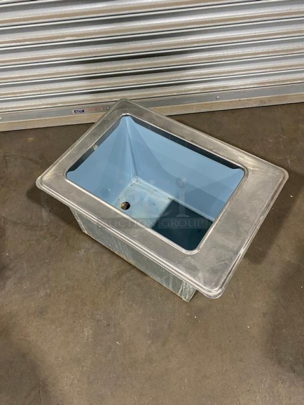 Delfield Commercial Stainless Steel Drop In Ice Chest/Bin! With Drain Hole! Model: 305 SN: 1302150000389! - Image 9 of 9