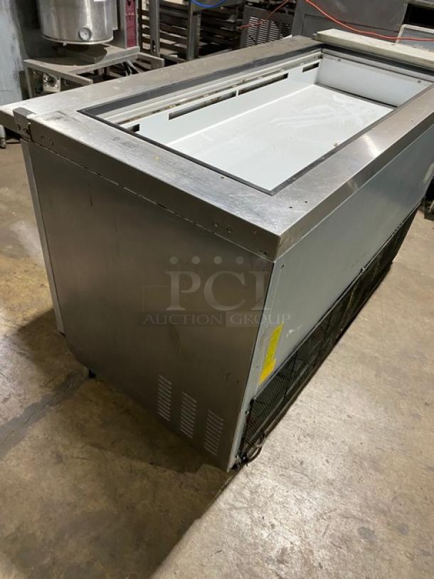 Kool-It Ikon Series Commercial Stainless Steel 2 Door Refrigerated Salad/Sandwich Prep Table! With Poly Coated Wire Racks! Model: KSP60M SN: KSP60M 7062503! 115V 1 Phase! On Casters! - Image 4 of 10