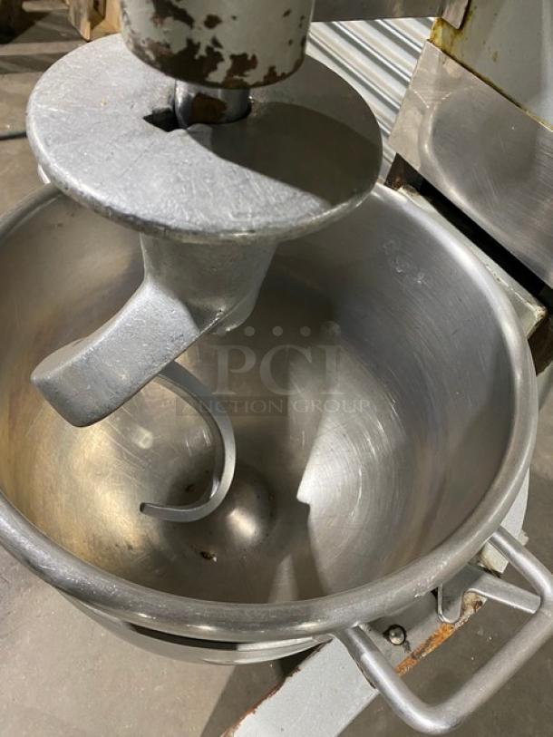 Omcan Commercial Heavy Duty 30 Qt Planetary Mixer! With Stainless Steel Bowl Guard & Mixing Bowl! With Dough Hook Attachment! Model: SP300A SN: 1310300814! 110V 1 Phase! Working When Removed! - Image 6 of 10