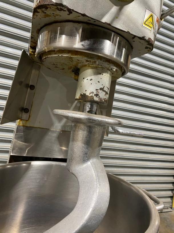 Omcan Commercial Heavy Duty 30 Qt Planetary Mixer! With Stainless Steel Bowl Guard & Mixing Bowl! With Dough Hook Attachment! Model: SP300A SN: 1310300814! 110V 1 Phase! Working When Removed! - Image 7 of 10