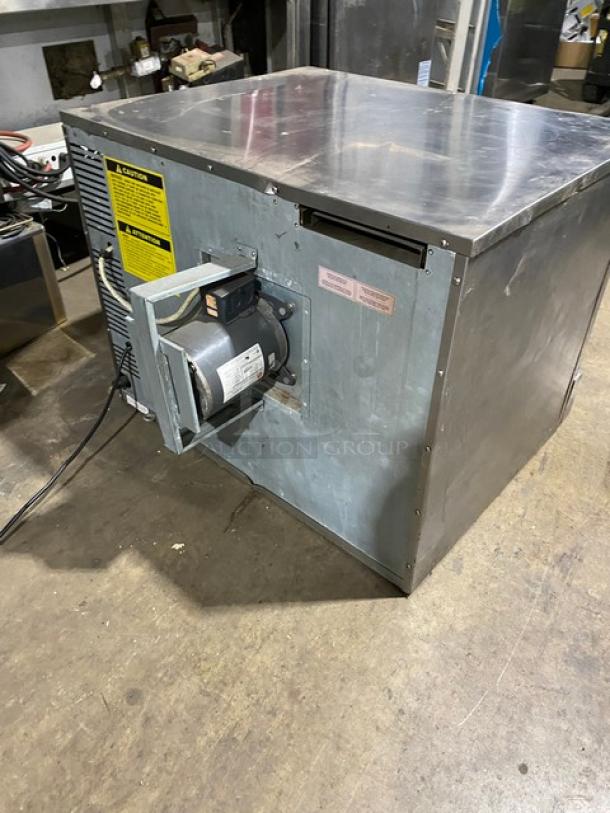 Sierra Commercial Stainless Steel Natural Gas Powered Single Stack Convection Oven! With Wire Oven Racks! - Image 3 of 11
