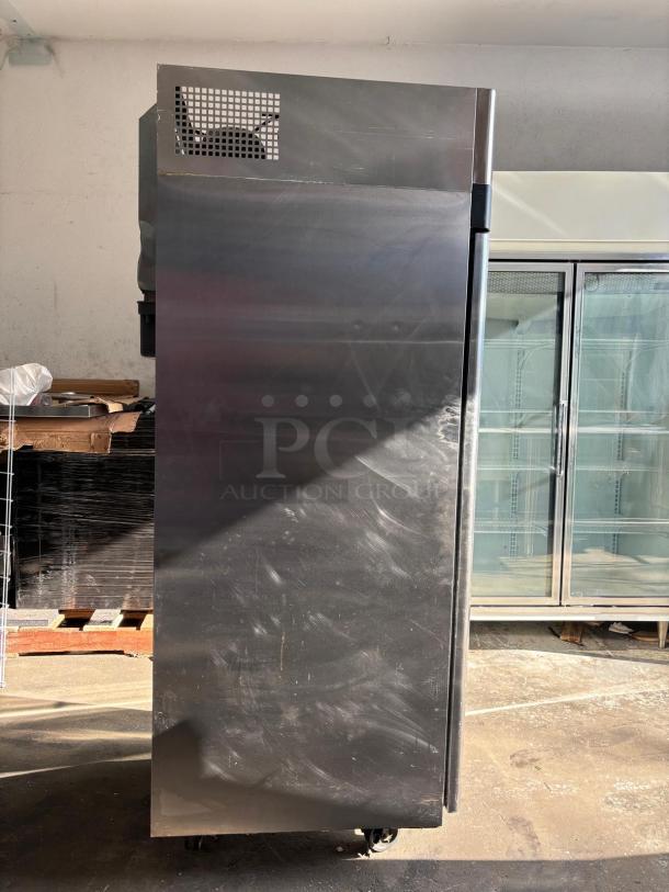 Turbo Air M3R19-1-N M3 Series 25" Solid Door Stainless Steel Reach-In Refrigerator TESTED AND WORKING - Image 2 of 6