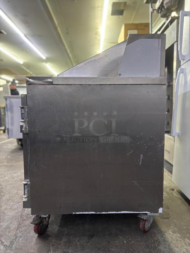 Leader LM48 - 48" Refrigerated Sandwich / Salad Prep Table - Image 2 of 6