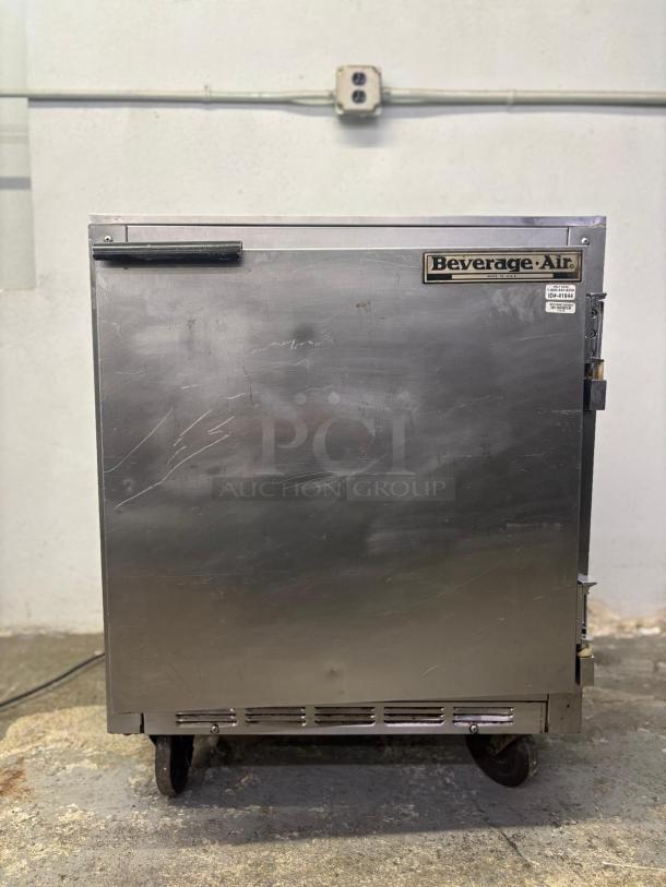 Beverage-Air 27" W Undercounter Refrigerator w/ (1) Sections & (1) Doors, 115v - Image 1 of 5