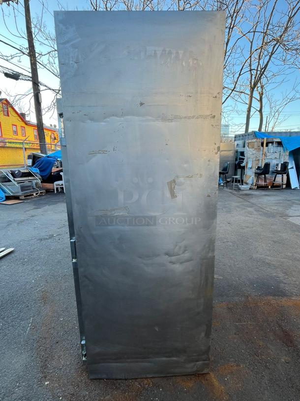 Traulsen 52" Two Section Reach In Freezer, Solid Doors, 115v - Image 3 of 6