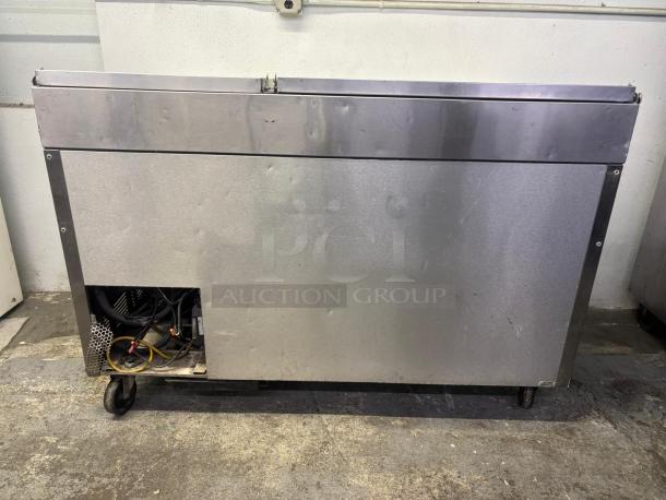 True TPP-60 60" TPPAT Series Pizza Prep Table w/ Refrigerated Base, 115v - Image 7 of 7