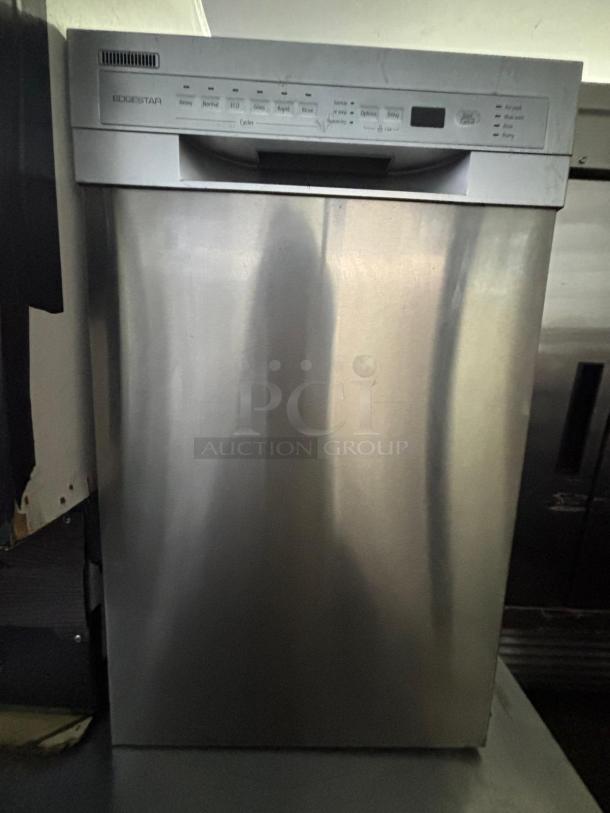 EdgeStar 18-in Front Control Built-In Dishwasher (Stainless Steel) ENERGY STAR, 52-dBA Standard Sound Level - Image 5 of 6