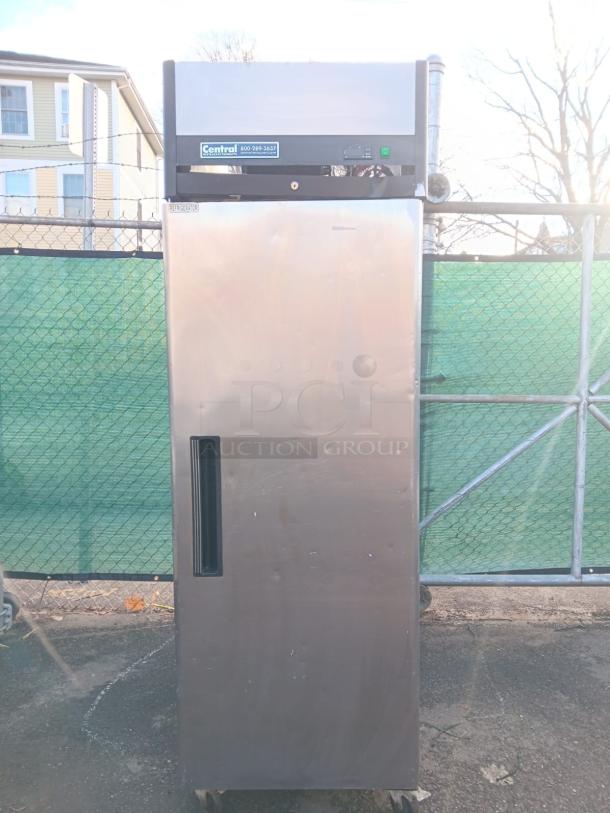 Central Exclusive Stainless Steel Single Door Reach-In Commercial Refrigerator - 1 Door, 23 Cu. Ft., 26.8" W - Image 5 of 6