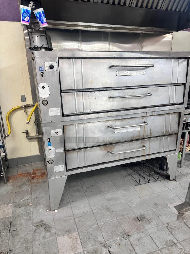 Bakers Pride Commercial Gas Pizza oven - Image 2 of 4