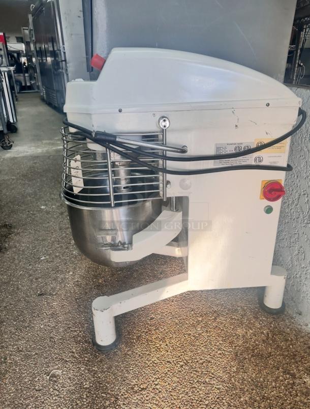 Late Model ABS Commercial 20 QT Mixer 115Volt Tested and Working - Image 4 of 7