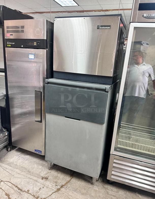 Scotsman CME1056 972lb Per Day Commercial Ice Machine 220volt Tested and Working! - Image 4 of 8