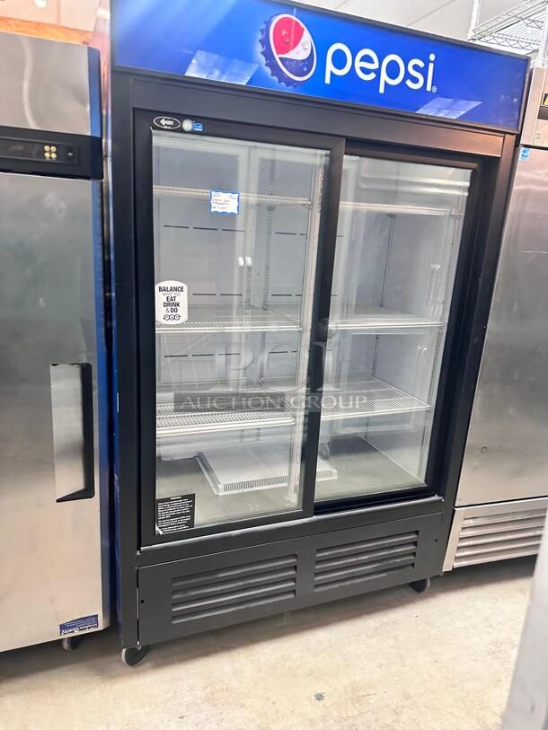 Late Model Commercial  2 Glass Door Refrigerator 115 Volt Tested and Working! - Image 6 of 7
