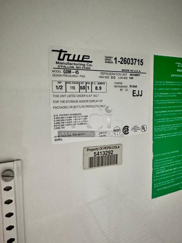 Late Model True GDM-45 52" Two Glass Door Refrigerator 115 Volt Tested and Working! - Image 5 of 6