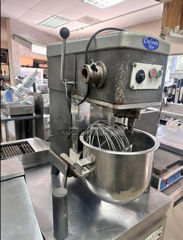Globe GCM20H 20 QT Planetary Mixer - Bench Model, 1 HP, 115v Sold 'As Is' - Image 7 of 10