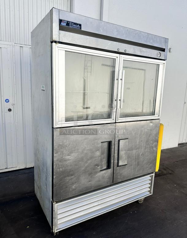 True Commercial Two Door Refrigerated 115 Volt Tested and Working! - Image 3 of 7