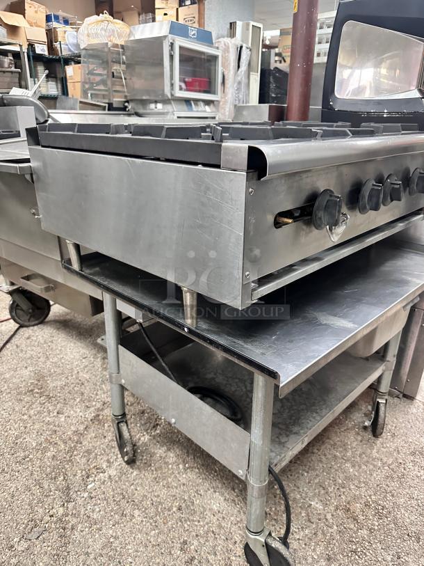 Nice Wells 36" 6 Burner Hot Plate Gas Tested and Working! - Image 4 of 6
