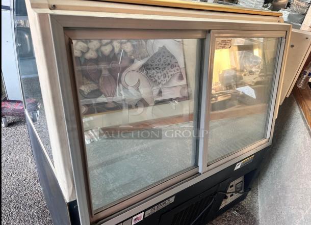 Commercial Refrigerated  Bakery Display Case Tested and Working! - Image 8 of 9