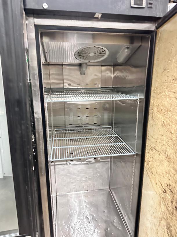 Commercial Single Stainless Door Freezer 115volt Tested and Working! - Image 3 of 8