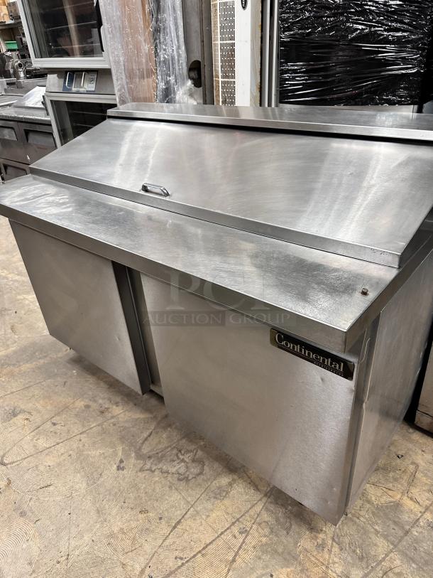Nice Continental Commercial 60" Refrigerated Sandwich Table 115Volt Tested and Working! - Image 3 of 5