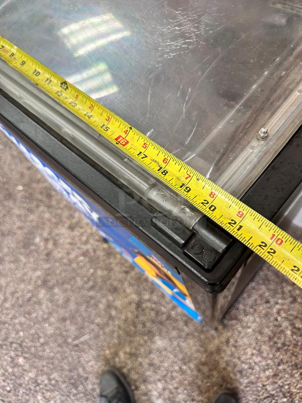 Commercial Refrigerator 115 Volt Tested and Working! - Image 11 of 11