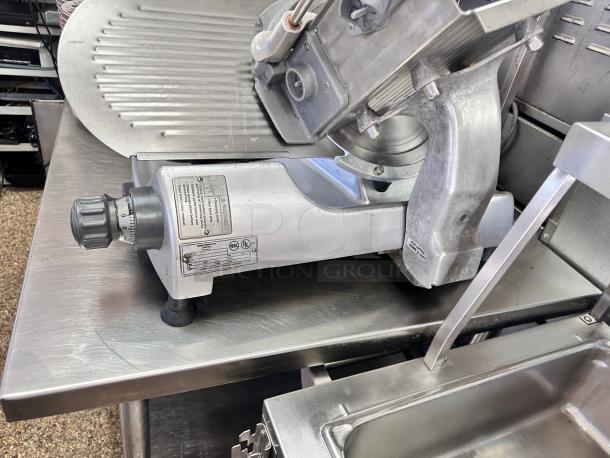 Hobart 2812 12" Blade Commercial Manual Meat Slicer 115 Volt - Image 2 of 11
