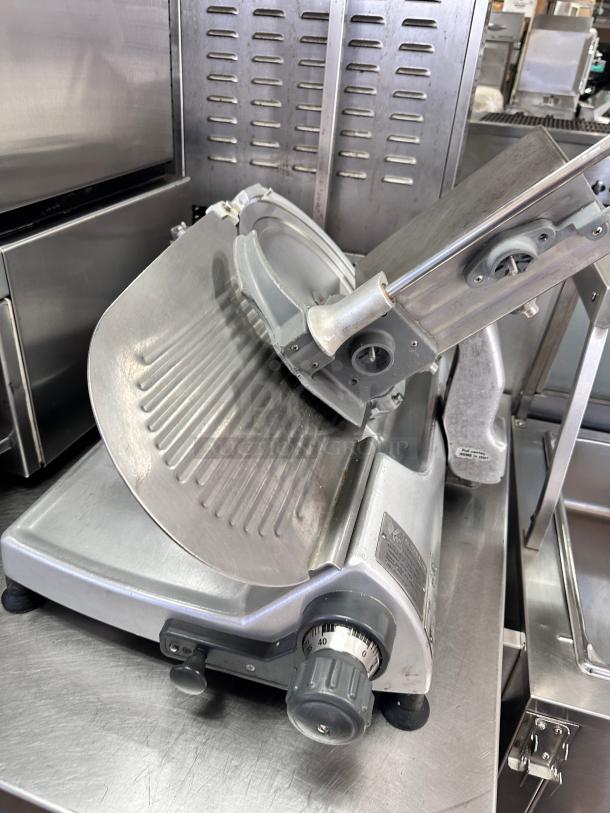 Hobart 2812 12" Blade Commercial Manual Meat Slicer 115 Volt - Image 5 of 11